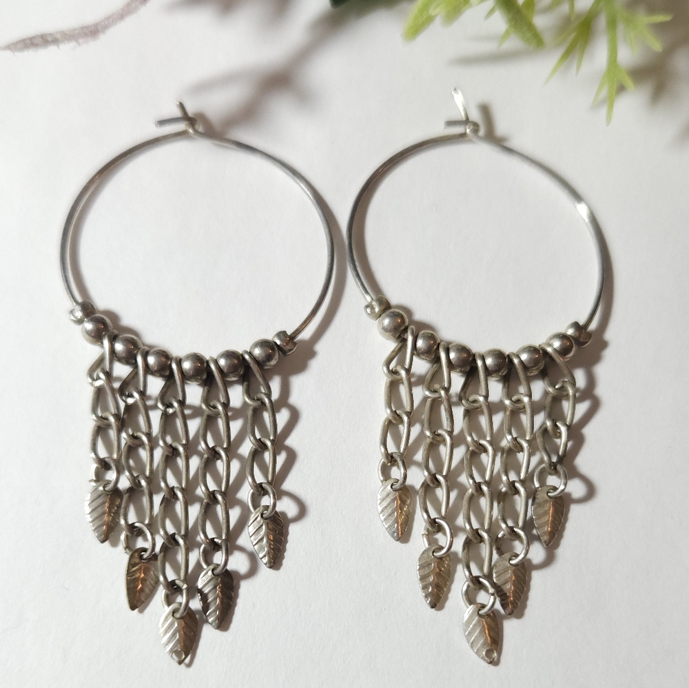 Vintage Handmade Silver Tone Leaf & Chain Hoop Dangle Earrings - Picture 6 of 8